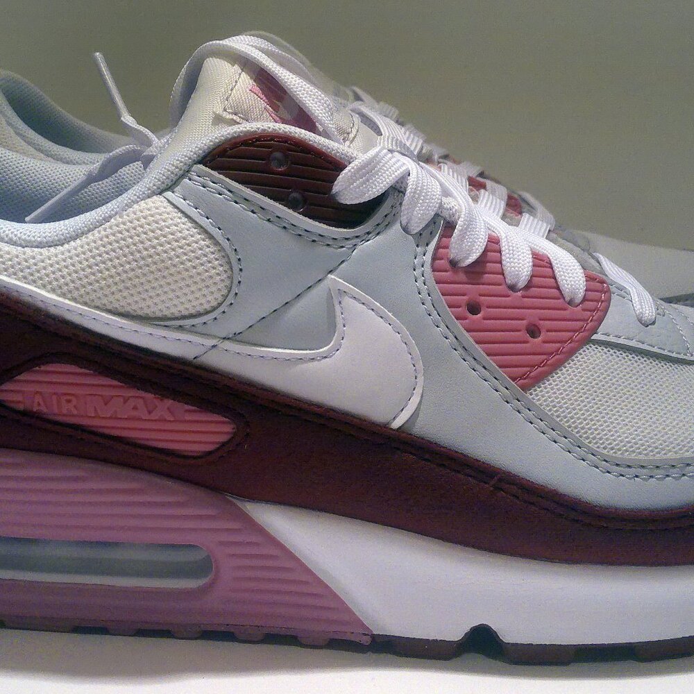 Women's Nike Shoes  Size 11.5 Air Max 90 SE Neapolitan W